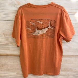 SOUTHERN TIDE GAME FISH SERIES POCKET TEE CORAL ORANGE SIZE LARGE COASTAL FISH